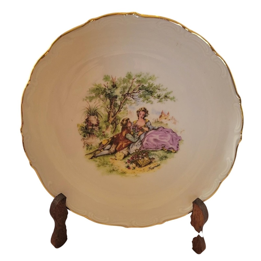 Schumann Arzberg Bavaria Fragonard Courting Couple Plate Gold Rim Cream 7.5